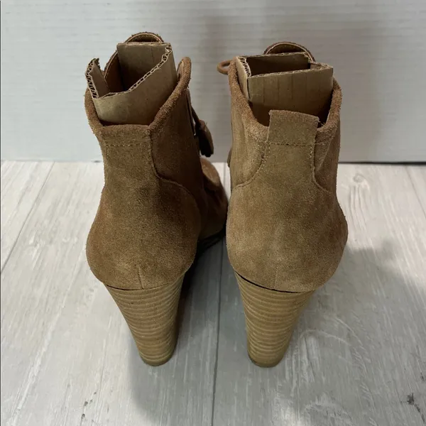 Lucky Brand Brown Suede Wedge Boots - Image 4
