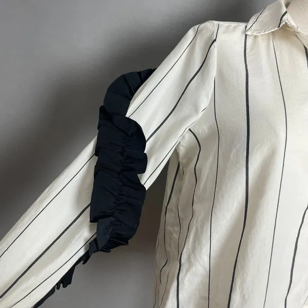 BP Ruffle Shirt Striped Button Down Juniors Size XXS White Black Avant Garde Top - Image 11