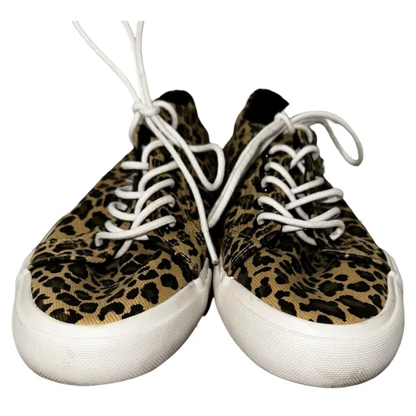 LAMO Leopard Print Women’s 8 Leopard Print‎ Canvas Lace-Up Shoes - Image 3