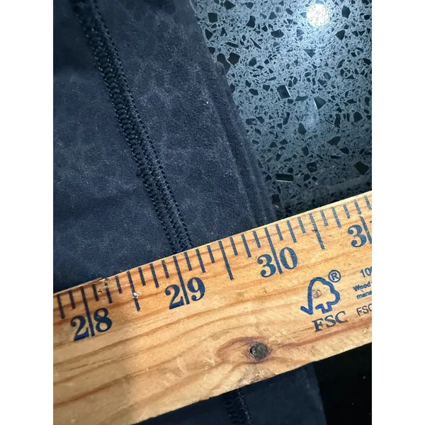Lululemon‎ align High-Rise Crop 21 Black Leopard Embossed Leggings Size 10 - Image 7