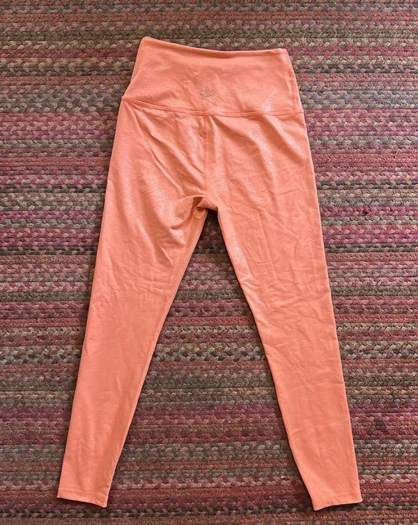 Nwot Beyond Yoga Orange Peach Sparkle Leggings - Image 4