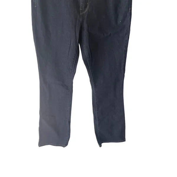 Levi's 515 Bootcut Women's Size 8 Dark Wash Mid Rise Jeans‎ - Image 4