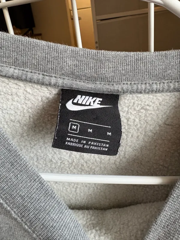 Nike Sweatshirt - Image 5