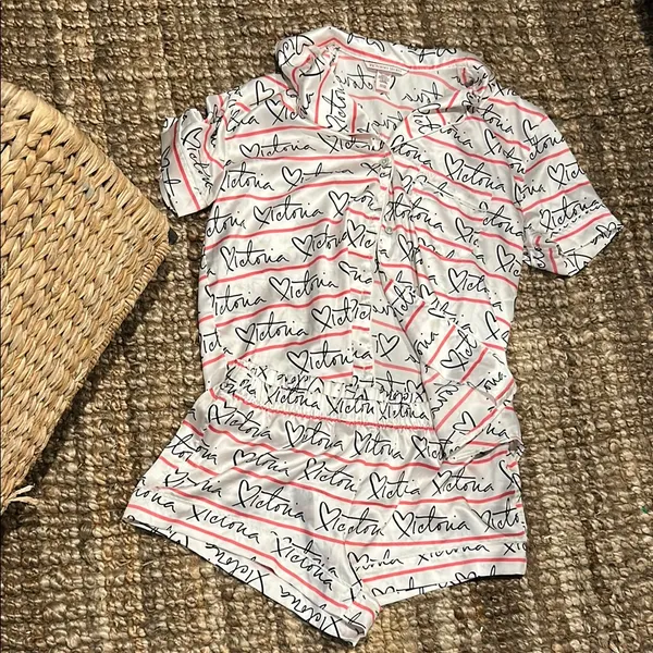 Victoria’s Secret Pink White Logo Two Piece Pajama Sleep Set Size Small - Image 3