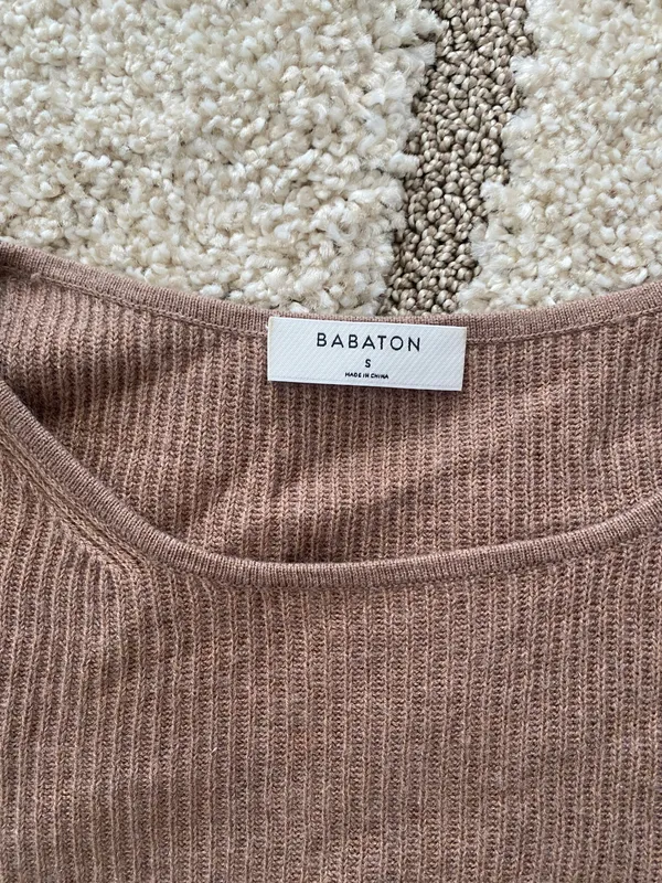Babaton Knit  Aritzia Sweater - Image 4