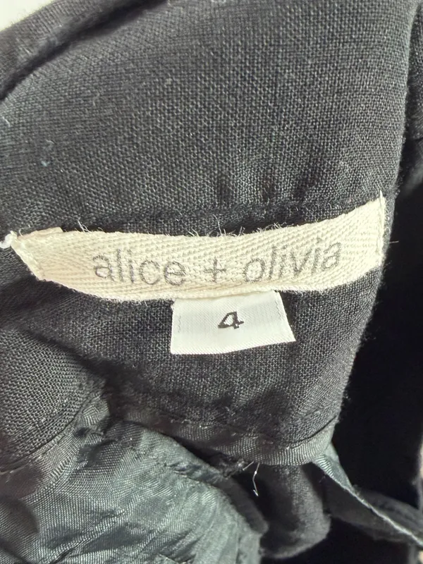 Alice + Olivia Pleated Dress Shorts in Black Size 4 - Image 8