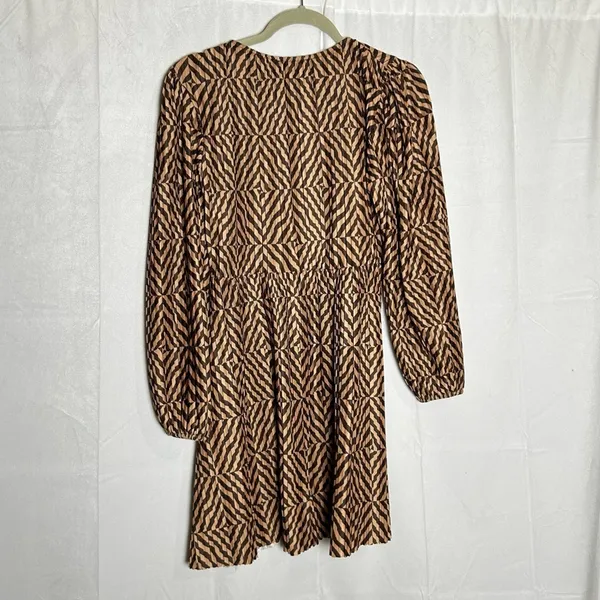 Zara Brown & Tan Zigzag Stripe Geometric Long Sleeve Crinkle Mini Dress‎ Medium - Image 2