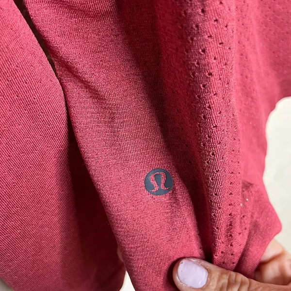Lululemon‎ Swiftly Tech Long Sleeve Crewneck Red Small - Image 3