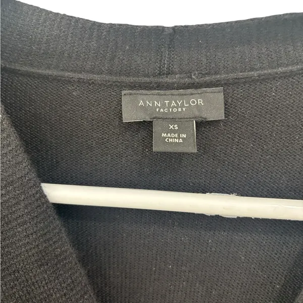Ann Taylor Factory Black Wrap Front Knit Sweater XS Workwear Business Casual - Image 2