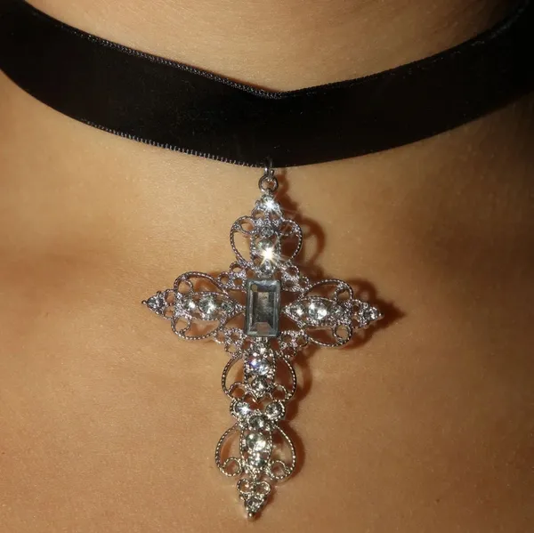 Black Velvet Rhinestone Cross Pendant Choker - Image 7