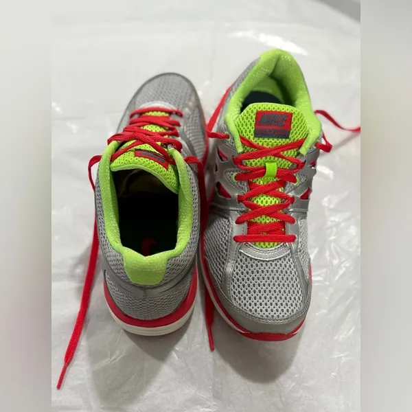 Nike Dual Fusion Running Shoes Silver Red Volt Women’s Size 8 - Image 4