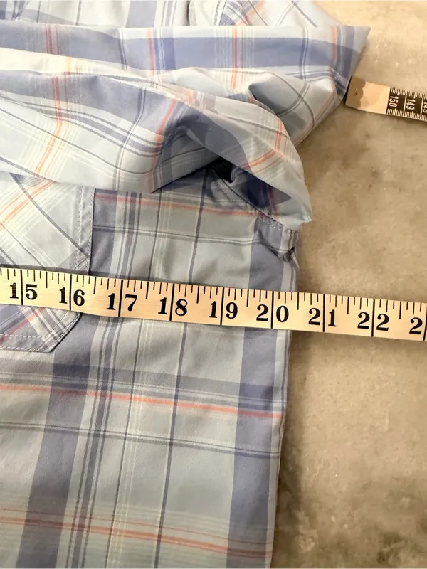 L.L. Bean Size S Blue Plaid Lightweight Button Up Hiking Camp Fish Outdoor Shirt - Image 8