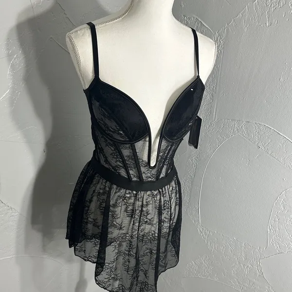 Roma Black Sheer Lace Babydoll Chemise with Plunge Cups - Image 3