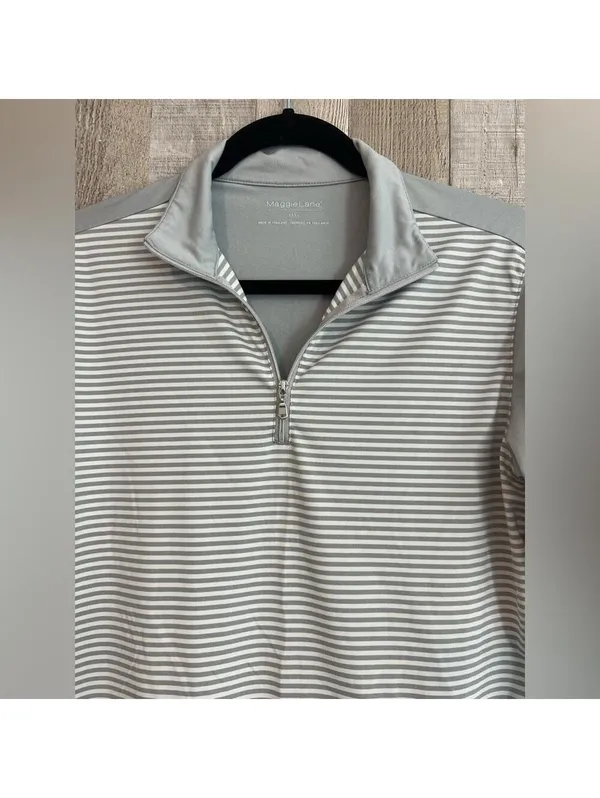 Maggie Lane Women's Medium Short Sleeve Gray Polo Shirt - Image 4