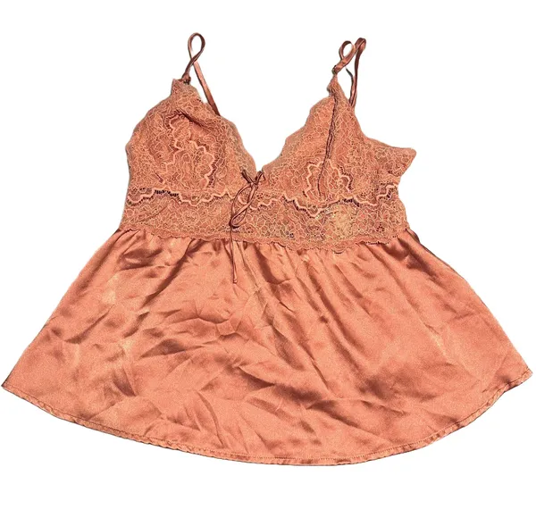 Victoria's Secret Cropped Cami Satin Lace - Image 2