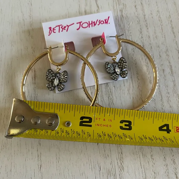 Betsey Johnson black star rhinestone hoop earrings - Image 5