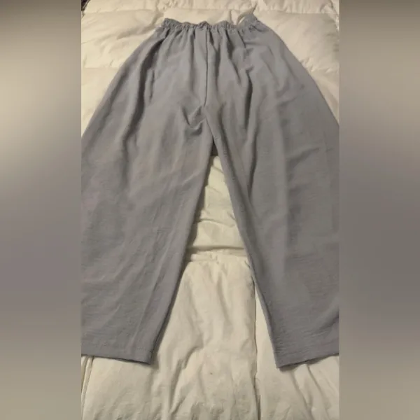 Sorella Wide Leg Light Gray Pants - NWT - Size S - Can fit larger - Image 4
