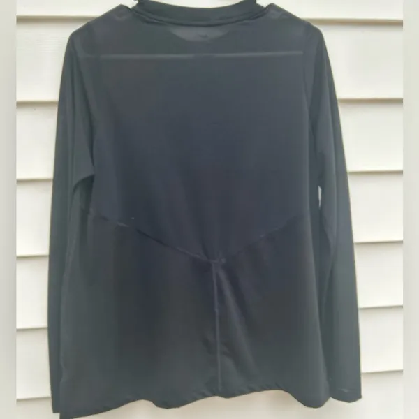 Nike Black Long Sleeve Shirt - Image 3