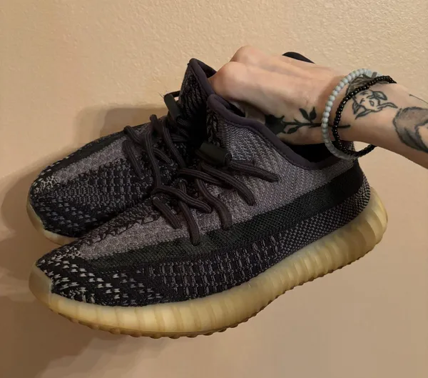 Yeezy Boost 350 V2 ‘Carbon’ - Image 6