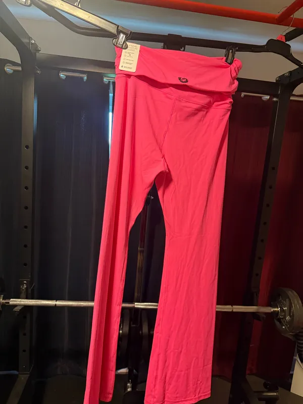 Victoria's Secret PINK Relay Ruched Foldover Flare Leggings - Image 2