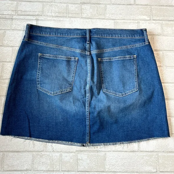 GAP Blue Denim Mini Skirt size 20 - Image 3