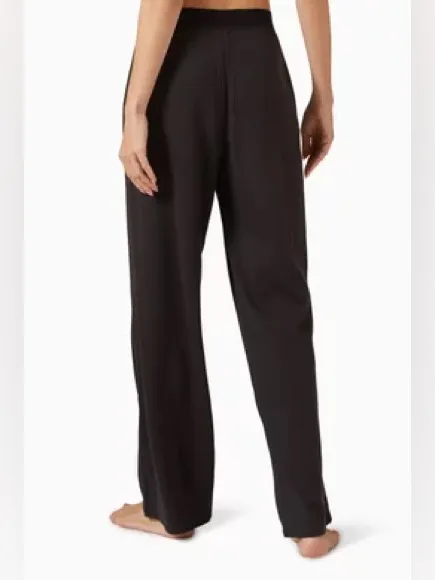 SKIMS Cotton Rib Relaxed Lounge Pants in Black. Size Medium - Image 2