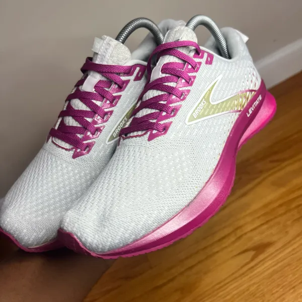 Brooks Levitate 5 “Gray Pink” 1203571B003 9W B NO BOX - Image 13
