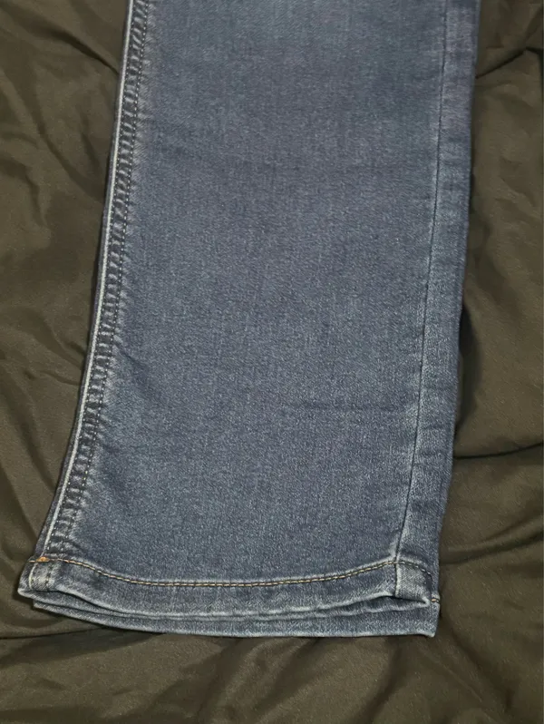 LEE Women's Fleece Lined Jeans Mid-Rise Straight Fit Size 8 Dazzle Me- NWT - Image 4