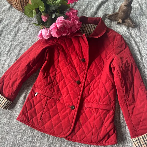 Stylish Red Quilted Utility Jacket Size 6 - Image 2