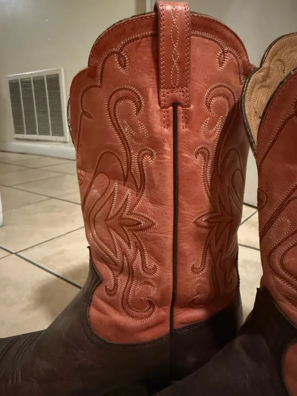Ariat Women’s Cowboy Boots - Image 2