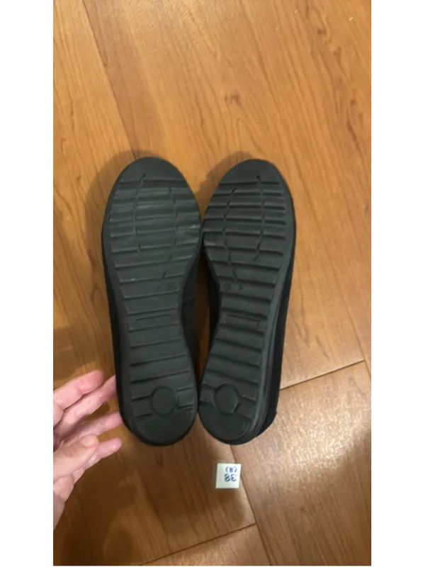 Classic women’s flat Black Size 8 - Image 4