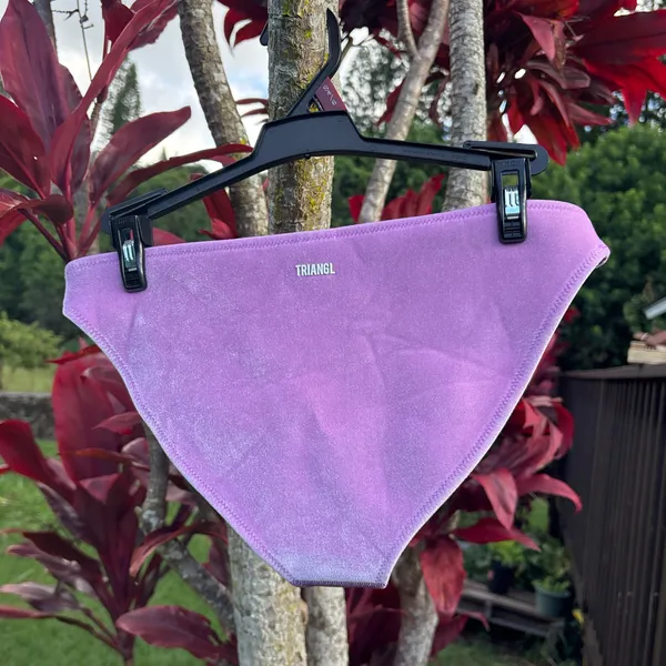Triangl Bikini - Image 4
