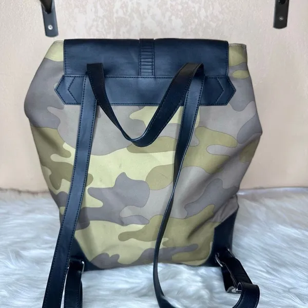 Stella & Dot Camo Backpack - Image 2