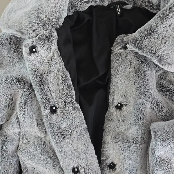 New H&M Woman's Plush Faux Fur Jacket in Gray Size S - Image 5