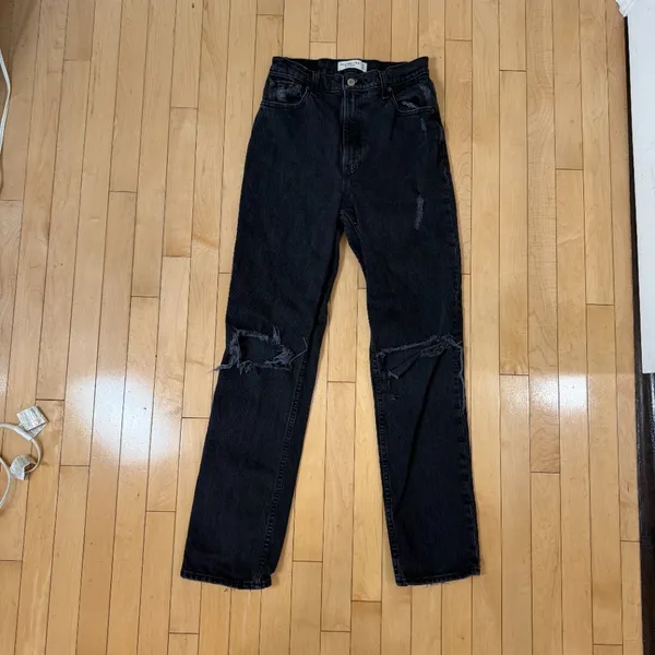 Abercrombie & Fitch 90s Straight Ultra High Rise Black Denim Distressed Jeans 26 - Image 2