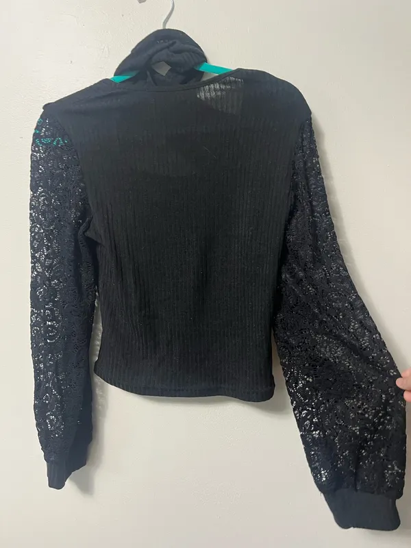 SHEIN Black Ribbed Top Lace Long Sleeves - Image 2