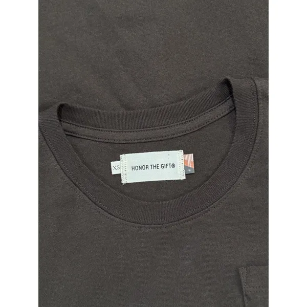 NWT Honor The Gift Women Shirt Brown Crewneck Graphic Short Sleeve Pocket Tee XS - Image 3