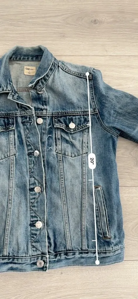 Gap Women's Classic Trucker Washed Blue Jean Denim Jacket Size S - Image 6