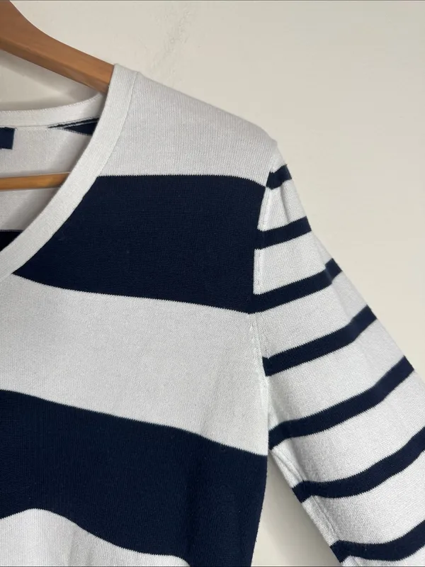 Tommy Hilfiger Classic Navy&White Nautical Striped V-neck Cotton Sweater size S - Image 4