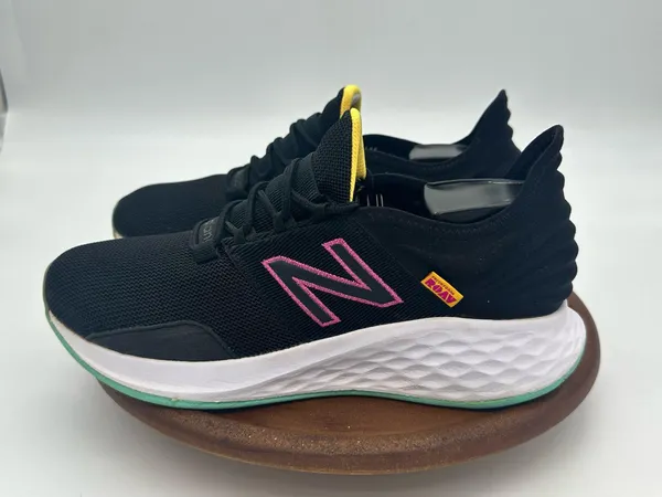 Size 8.5 - New Balance Fresh Foam Roav Black Fuchsia W - Image 3