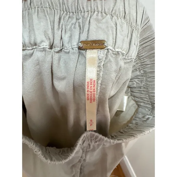 Free People Beige‎ High Waisted Elastic Waist Cotton Viscose Shorts Small - Image 3