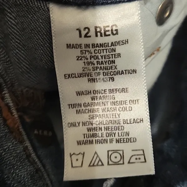 Aeropostale High Rise Mid-Wash Size 12 Jeans - Image 3