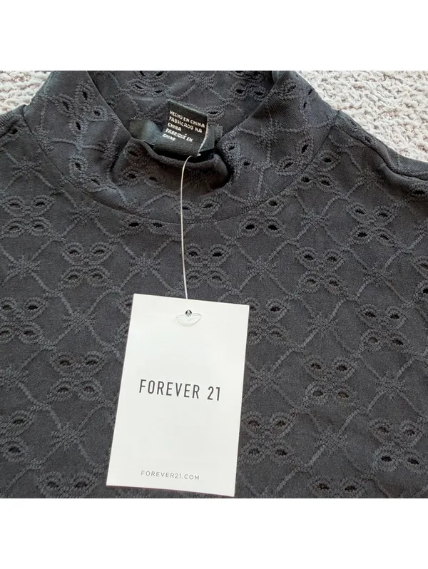 Forever 21 Black Eyelet Mock Neck Long Sleeve Stretch Top Womens Small S NWT - Image 6