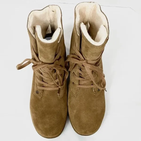 NWOB Bearpaw Krista Tan Suede Sheepskin Heeled Ankle Boots - Image 7
