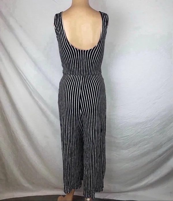 Jumpsuit Size M - Image 4