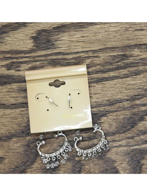 NWT Fashion Earrings Chandelier Beaded Rhinestone Earrings Silver Gray 2.5" - Image 4