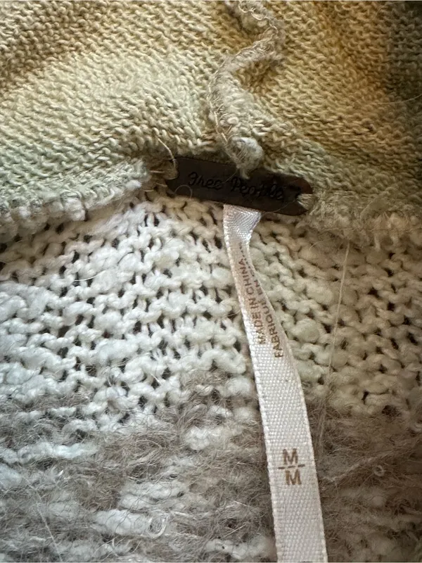 Free People Inverness Hoodie Cropped Sweater Boho Grunge Hippie Relxaed Fit M - Image 4