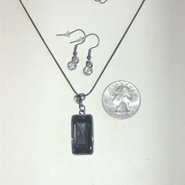 Dark Gray Smoky Gray Rectangle Pendant Necklace and Earrings Set - Image 4