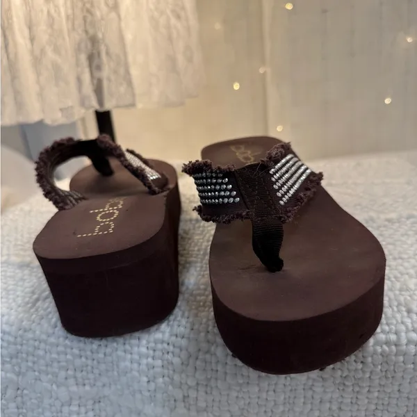 Brown Beaded Women's Sandals Size 6 - Image 3