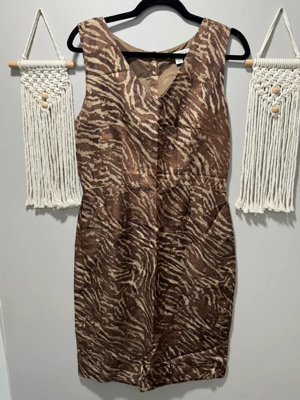 NWOT Banana Republic Brown Zebra V Neck Dress - Image 2